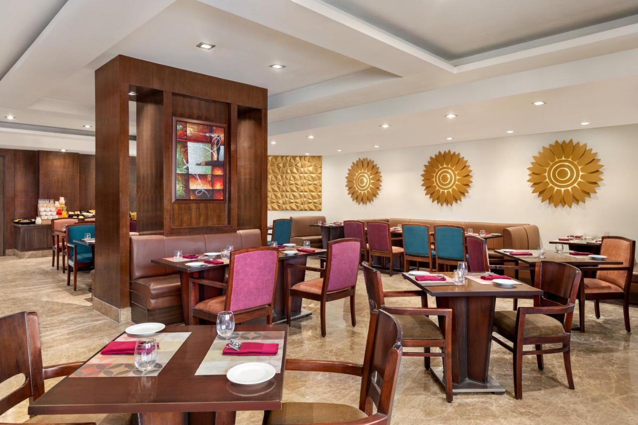 Ramada By Wyndham Jaipur North Hotel Eksteriør billede