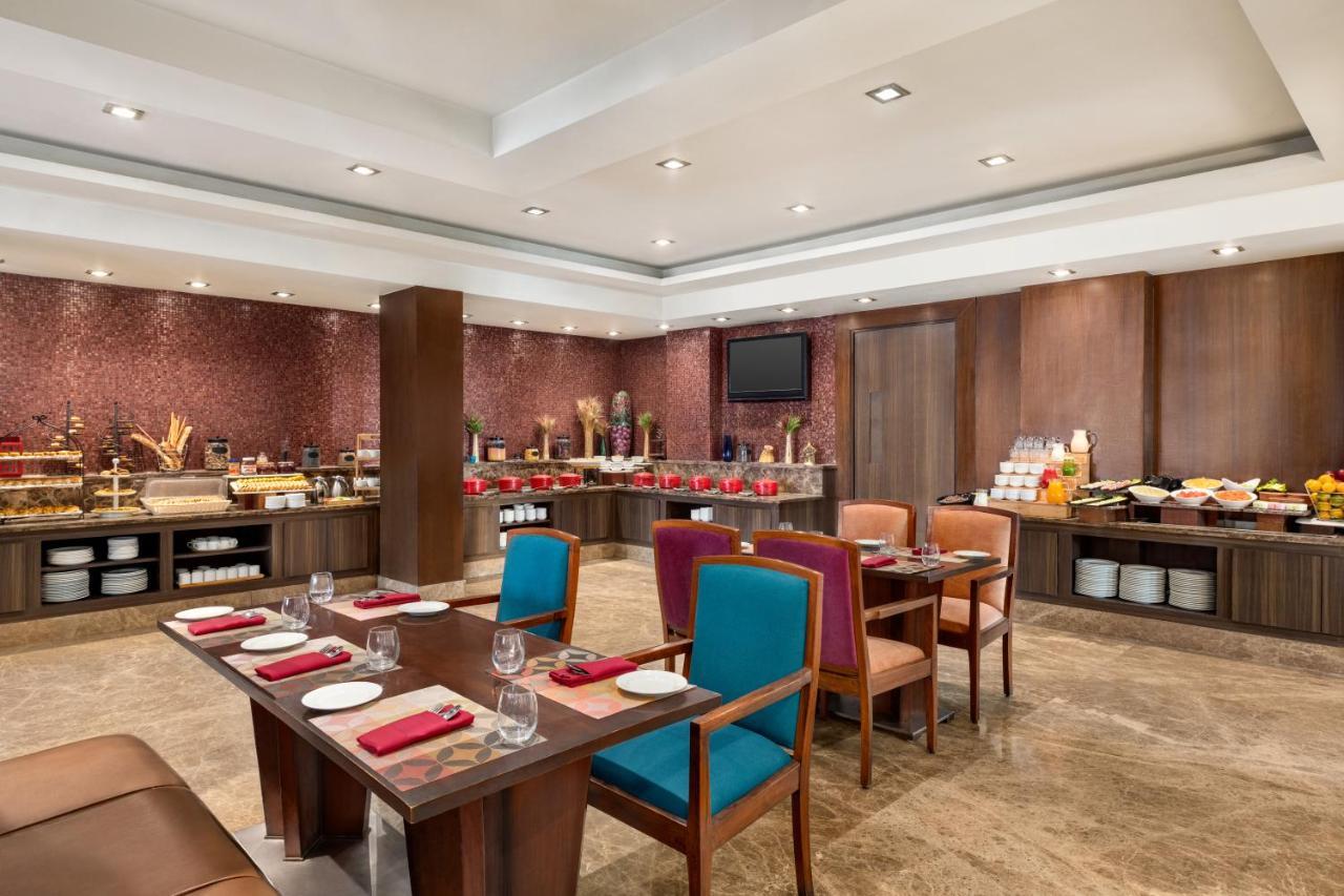 Ramada By Wyndham Jaipur North Hotel Eksteriør billede