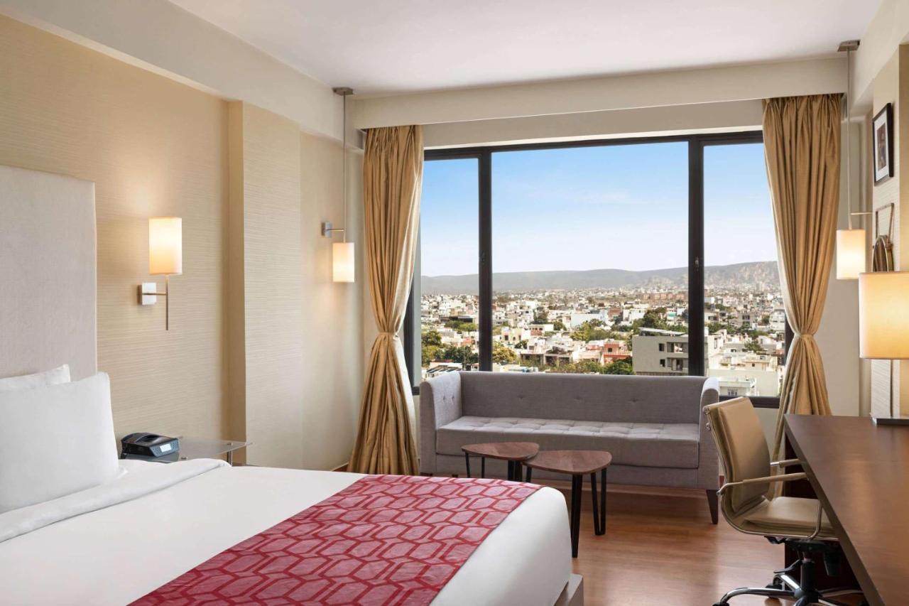 Ramada By Wyndham Jaipur North Hotel Eksteriør billede