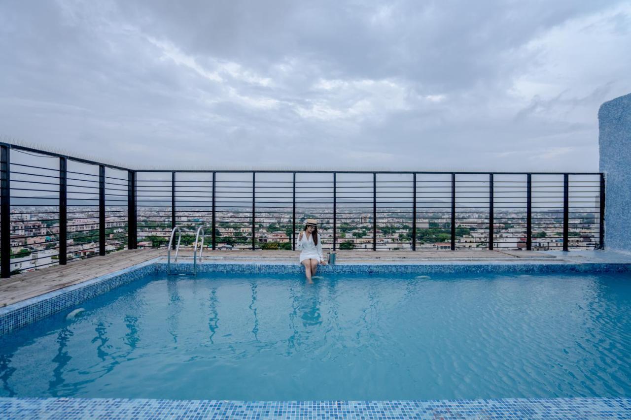 Ramada By Wyndham Jaipur North Hotel Eksteriør billede