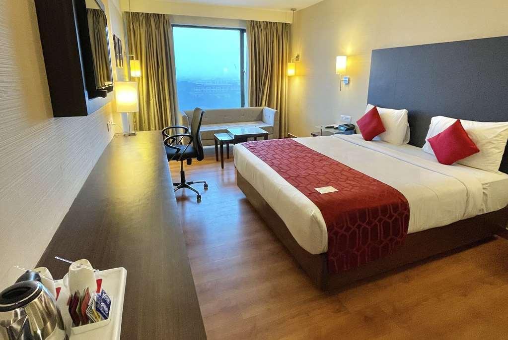 Ramada By Wyndham Jaipur North Hotel Værelse billede