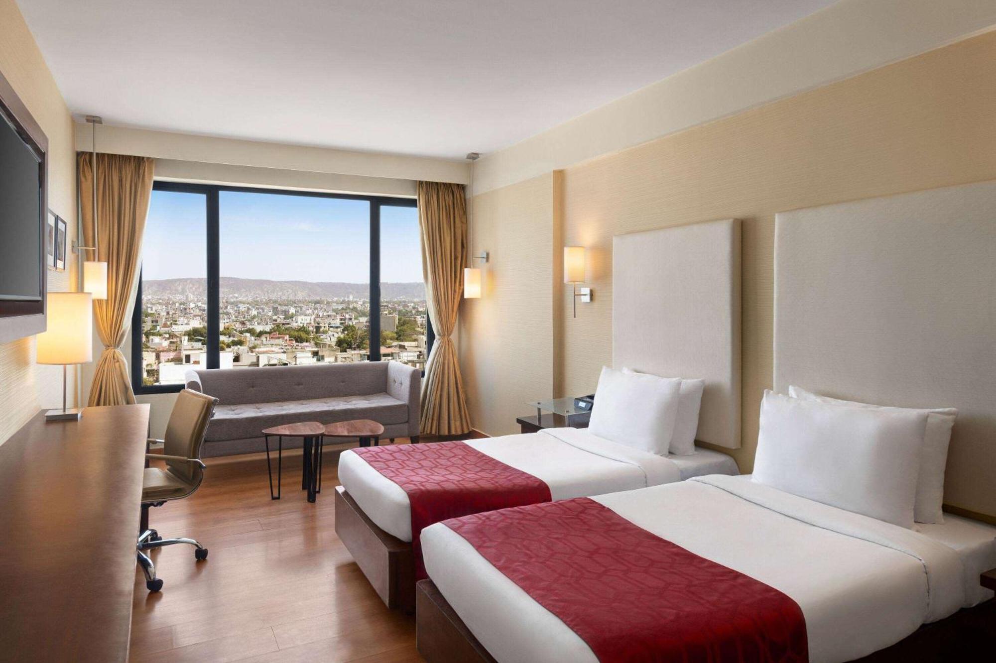 Ramada By Wyndham Jaipur North Hotel Eksteriør billede